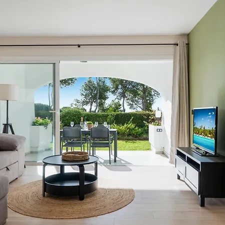 Miraflores Studio